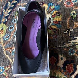 Ecco Women's Black Flats with Purple Insole